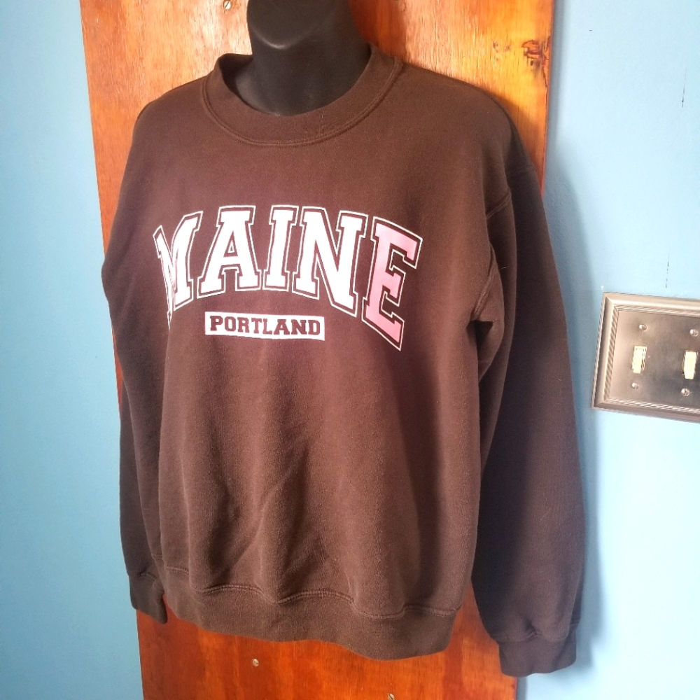 Maine gildan sweater